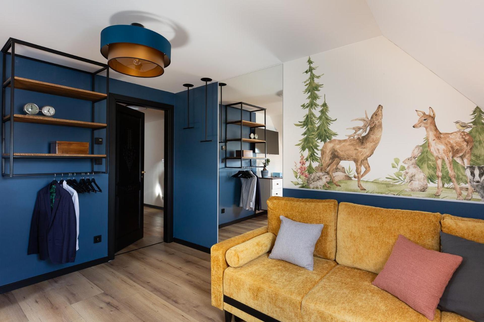 House For 20 People With A Private And Bar Koma House *