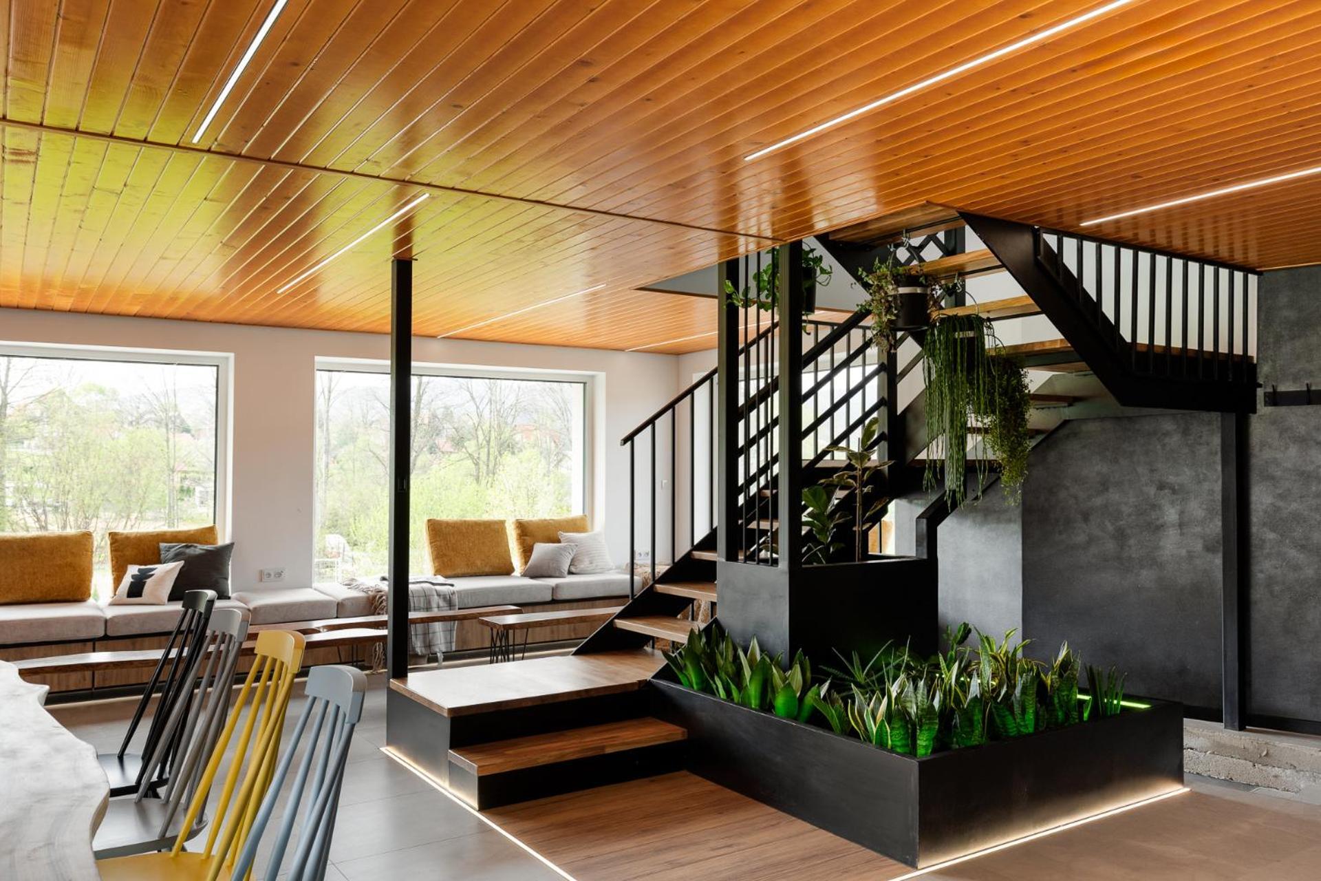 House For 20 People With A Private And Bar Koma House Villa *