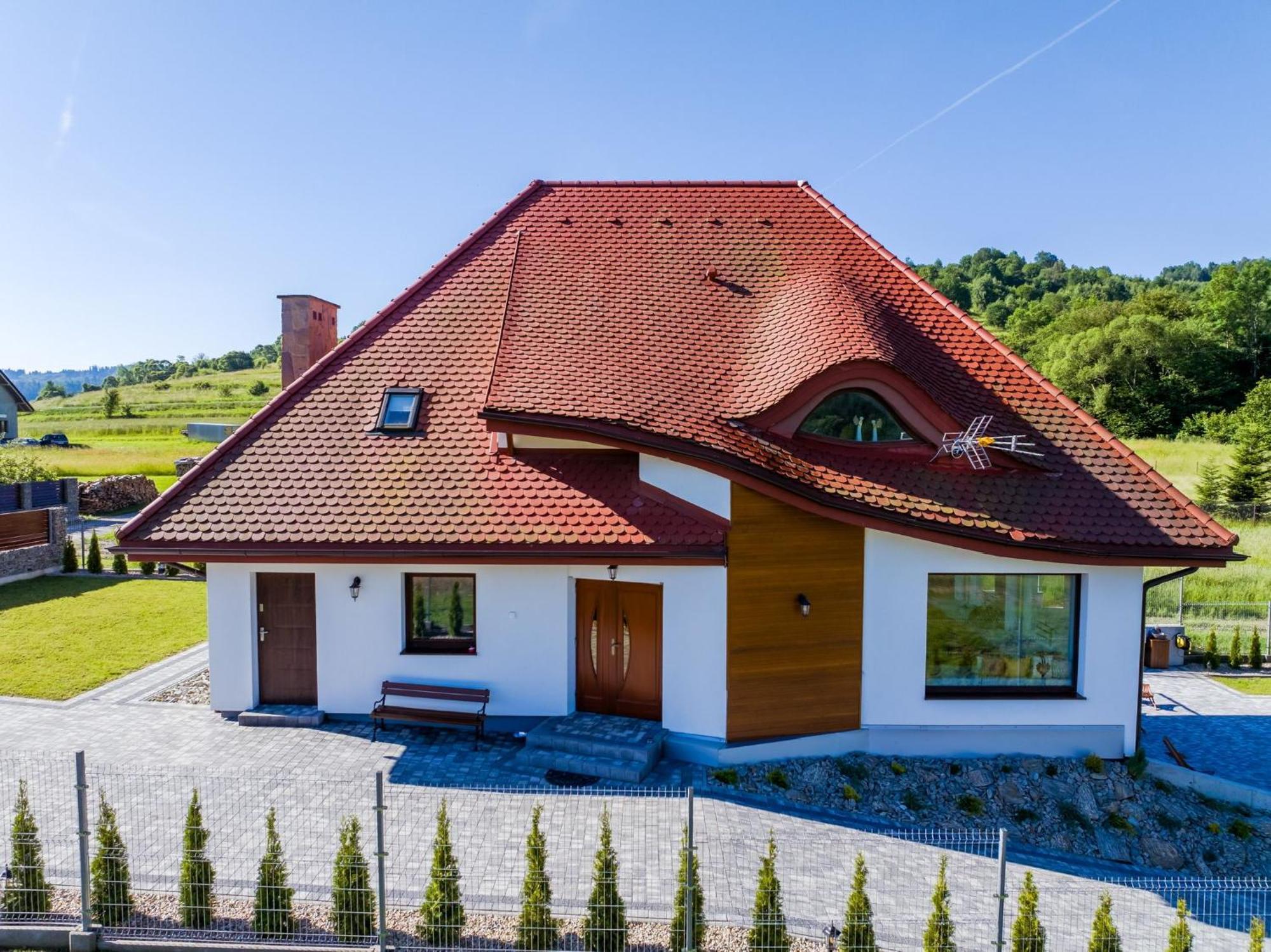 House For 20 People With A Private And Bar Koma House *