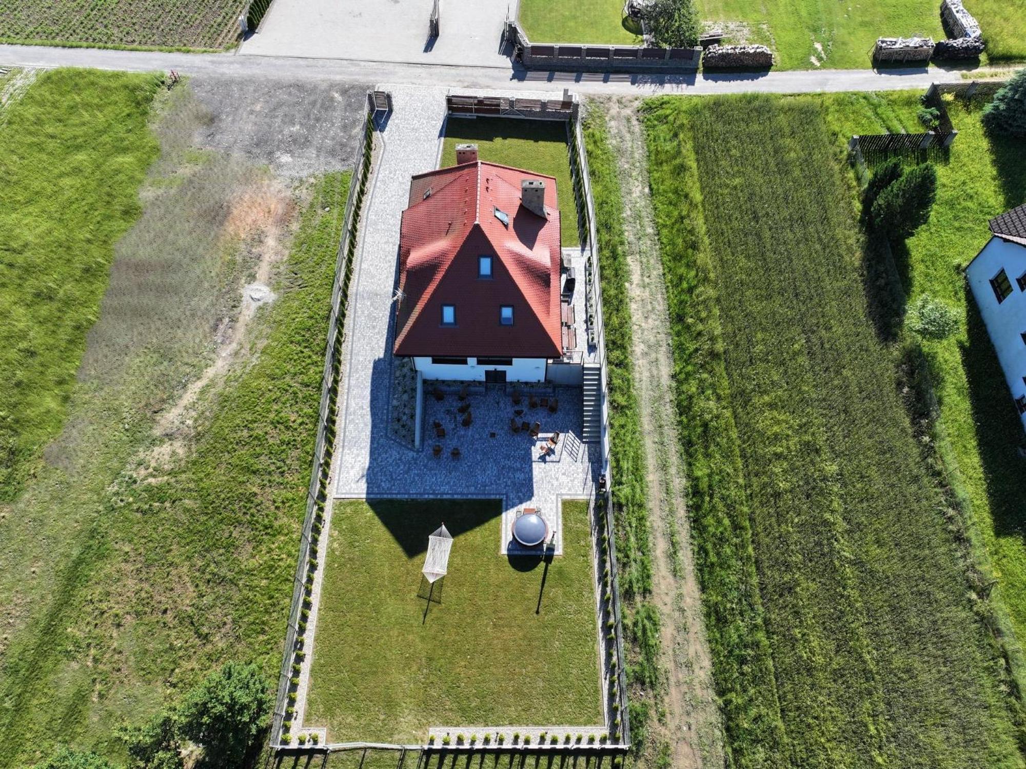 House For 20 People With A Private And Bar Koma House Villa *