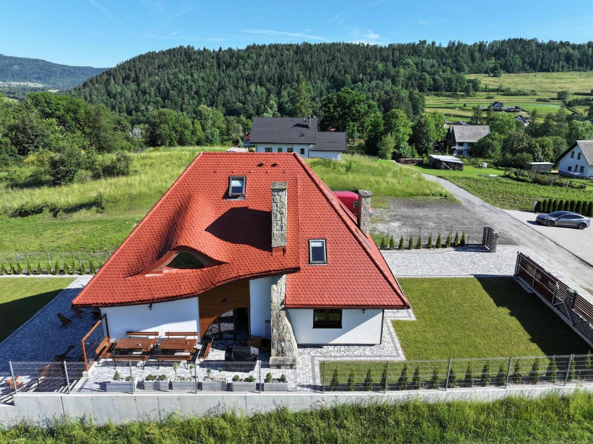 House For 20 People With A Private And Bar Koma House